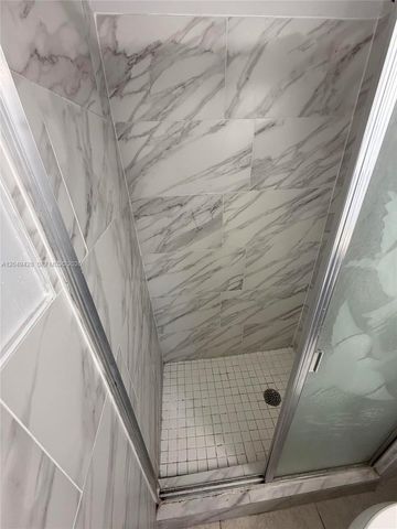 2111 N 57th Terrace, Hollywood, FL 33021