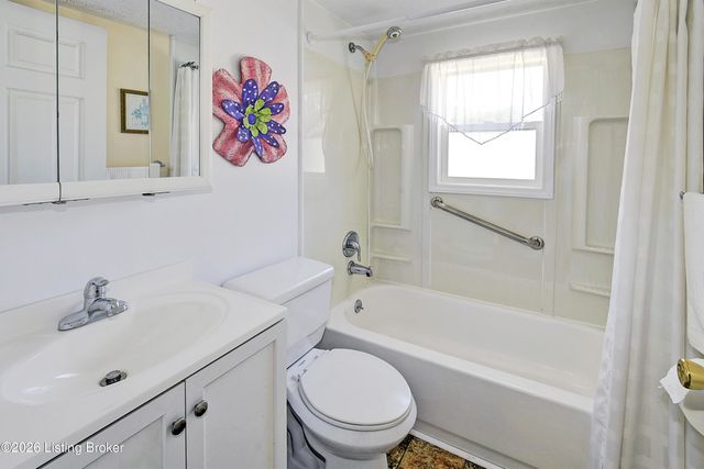 11524 Lower River Rd, Louisville, KY 40272