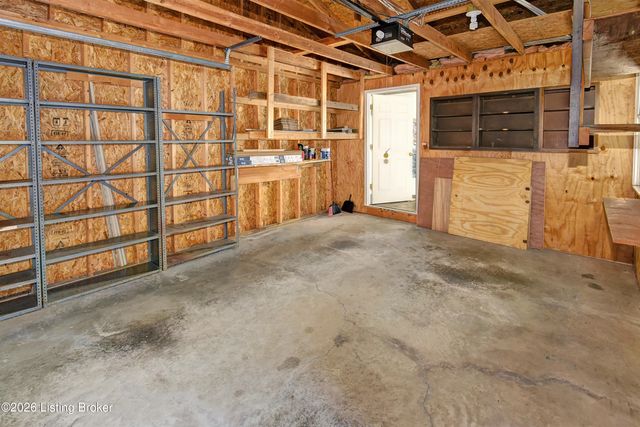 11524 Lower River Rd, Louisville, KY 40272