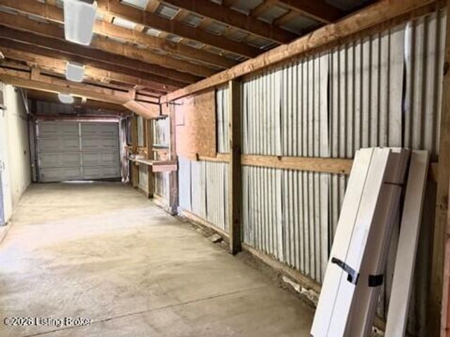 11524 Lower River Rd, Louisville, KY 40272