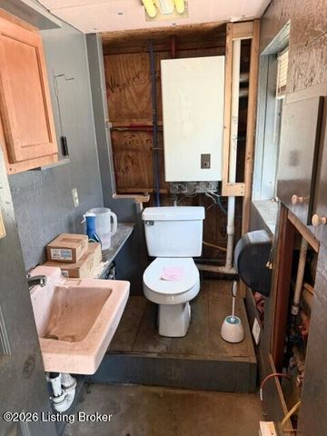11524 Lower River Rd, Louisville, KY 40272