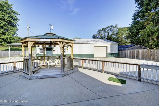 11524 Lower River Rd, Louisville, KY 40272