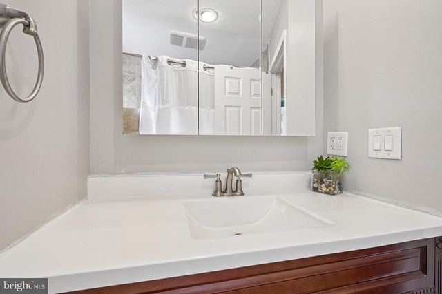 2535 S CARLISLE ST, Philadelphia, PA 19145