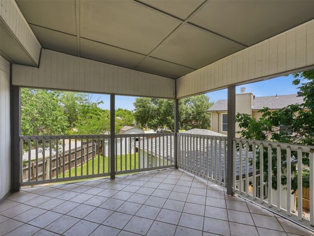 6205 Fernwood Drive, Arlington, TX 76001