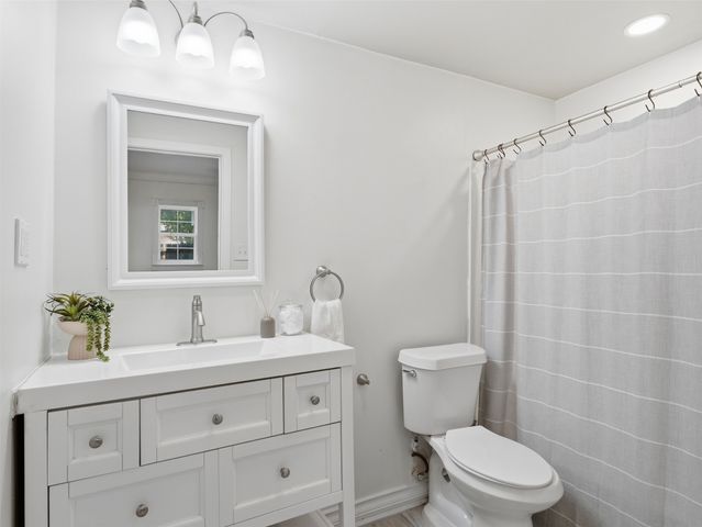 6205 Fernwood Drive, Arlington, TX 76001