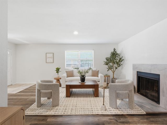6205 Fernwood Drive, Arlington, TX 76001