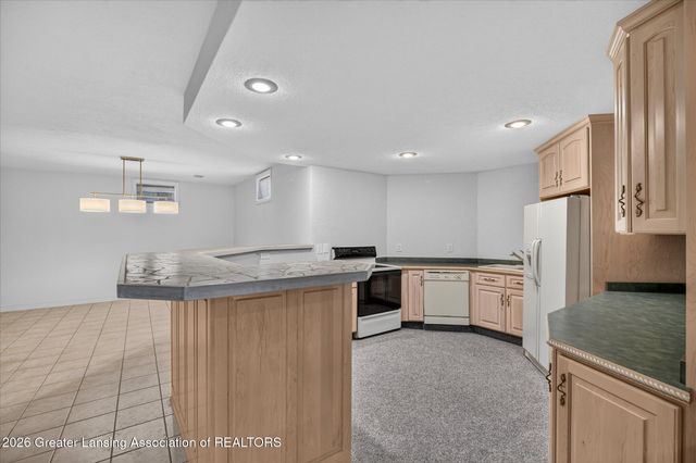 6384 Ridgepond Place, East Lansing, MI 48823