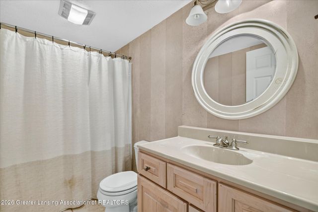 6384 Ridgepond Place, East Lansing, MI 48823