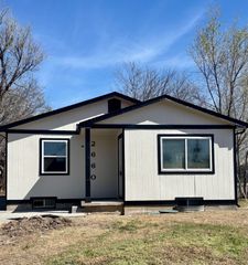 2660 W Esthner Ave, Wichita, KS 67213