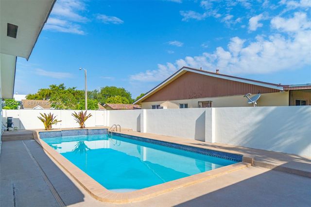 7125 SW 93rd Court, Miami, FL 33173