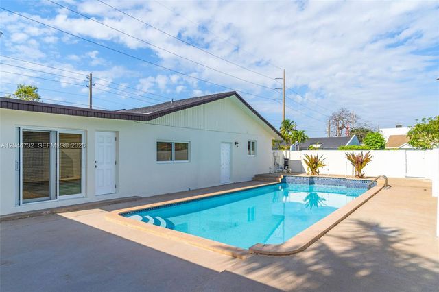 7125 SW 93rd Court, Miami, FL 33173