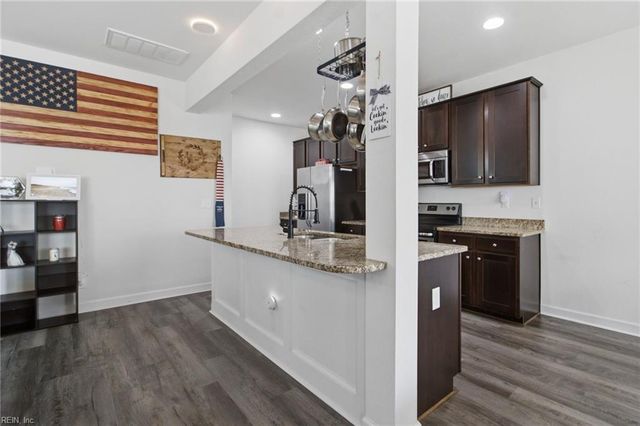 4321 Cattail LN, Virginia Beach, VA 23456