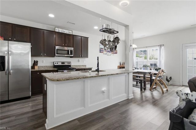 4321 Cattail LN, Virginia Beach, VA 23456