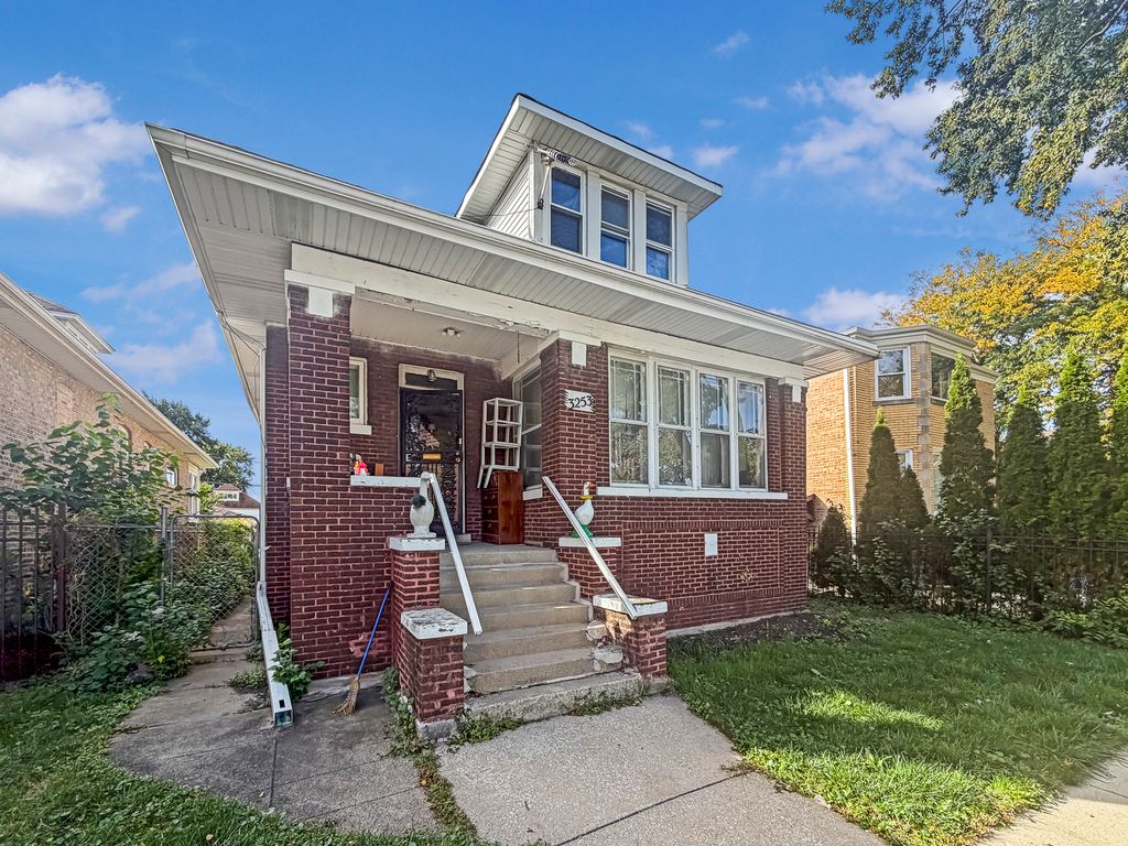 3253 W 65th Place, Chicago, IL 60629 — photo 2
