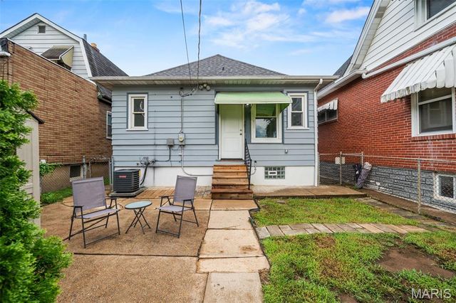 4851 Sigel Avenue, St Louis, MO 63116