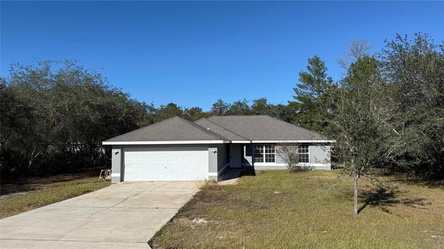 7 MALAUKA PASS LANE, Ocklawaha, FL 32179