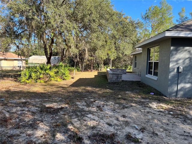 7 MALAUKA PASS LANE, Ocklawaha, FL 32179