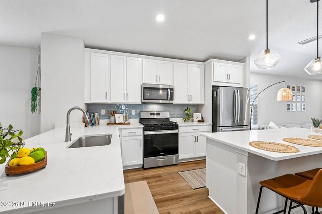 12924 HOLSINGER Boulevard, Jacksonville, FL 32256