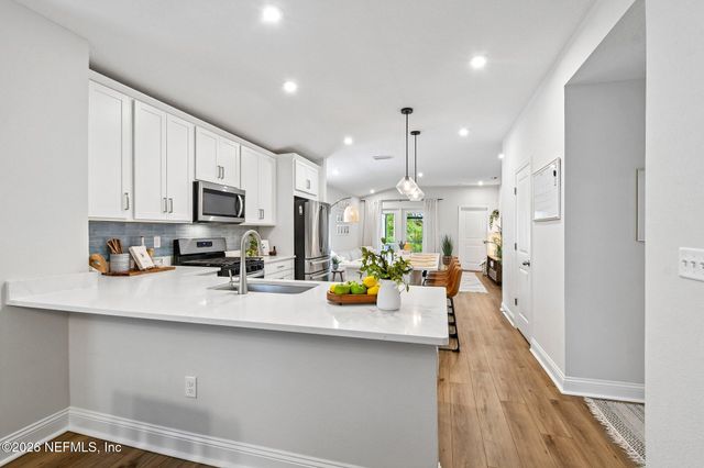 12924 HOLSINGER Boulevard, Jacksonville, FL 32256
