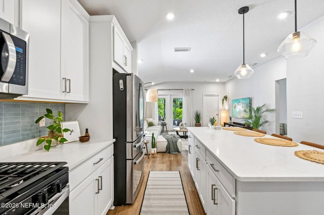 12924 HOLSINGER Boulevard, Jacksonville, FL 32256