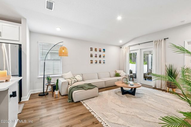 12924 HOLSINGER Boulevard, Jacksonville, FL 32256