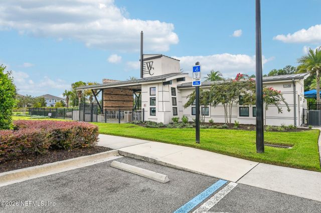 12924 HOLSINGER Boulevard, Jacksonville, FL 32256