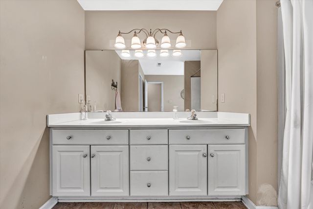 6206 Stone Manor DR, Roanoke, VA 24018