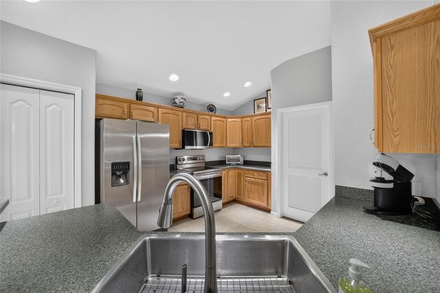 8293 SE 176TH LAWSON LOOP, The Villages, FL 32162