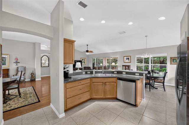 8293 SE 176TH LAWSON LOOP, The Villages, FL 32162