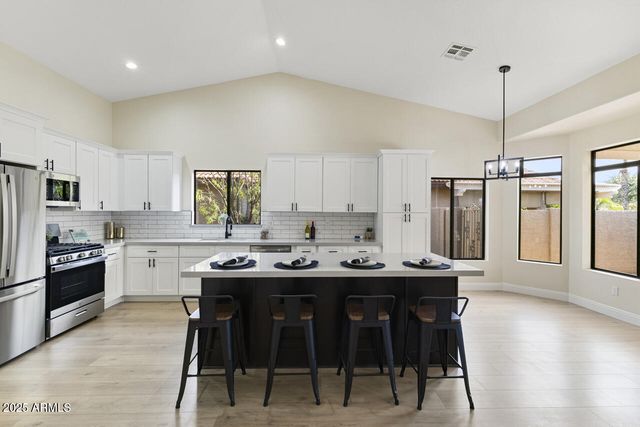 15035 W INDIANOLA Avenue, Goodyear, AZ 85395