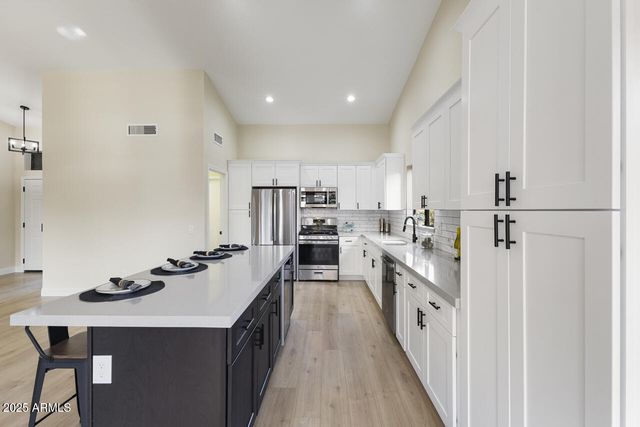 15035 W INDIANOLA Avenue, Goodyear, AZ 85395