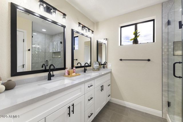 15035 W INDIANOLA Avenue, Goodyear, AZ 85395