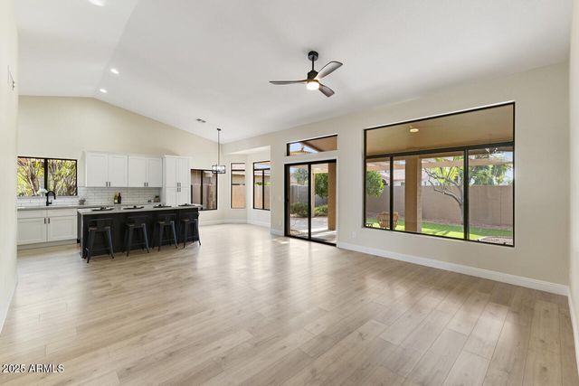 15035 W INDIANOLA Avenue, Goodyear, AZ 85395