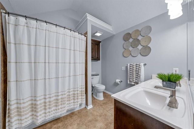 15025 W 128th Street, Olathe, KS 66062