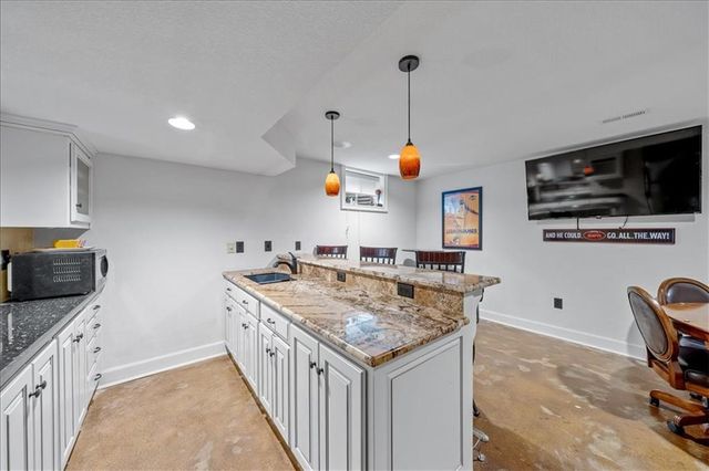 15025 W 128th Street, Olathe, KS 66062