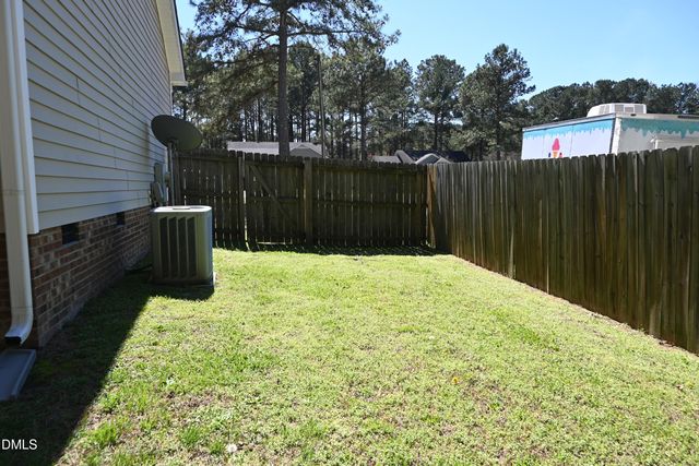 913 Amber Acres Lane, Knightdale, NC 27545