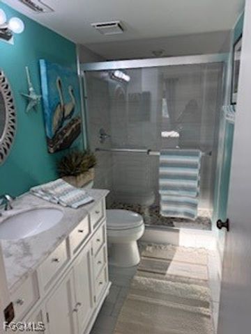 5635 Rattlesnake Hamm RD D-204, Naples, FL 34113