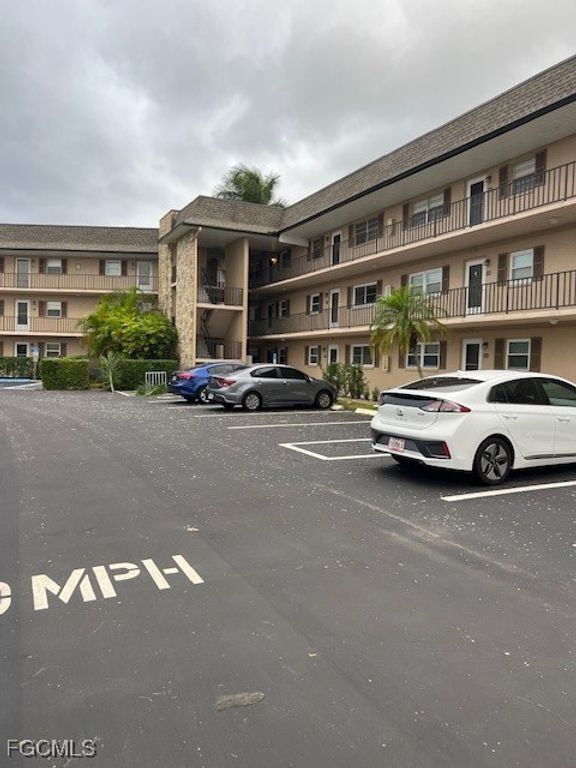 5635 Rattlesnake Hamm RD D-204, Naples, FL 34113