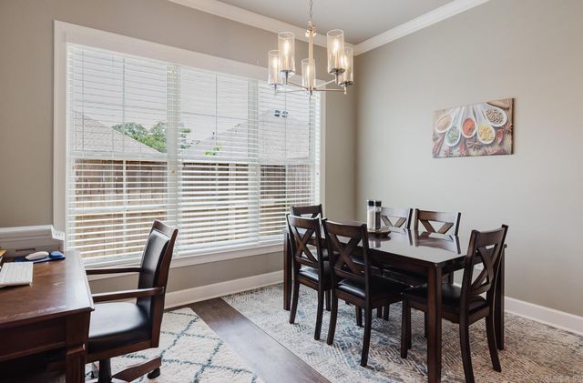 424 Valley Ranch Cir, Little Rock, AR 72223