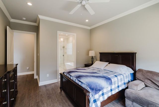 424 Valley Ranch Cir, Little Rock, AR 72223