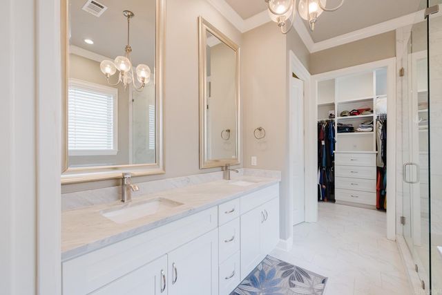 424 Valley Ranch Cir, Little Rock, AR 72223