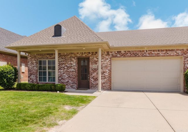424 Valley Ranch Cir, Little Rock, AR 72223
