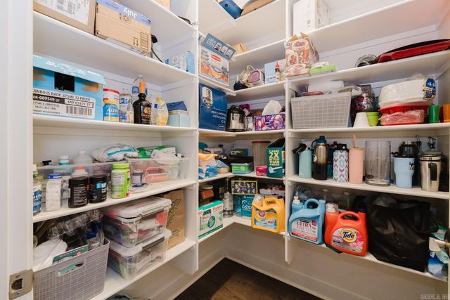 424 Valley Ranch Cir, Little Rock, AR 72223