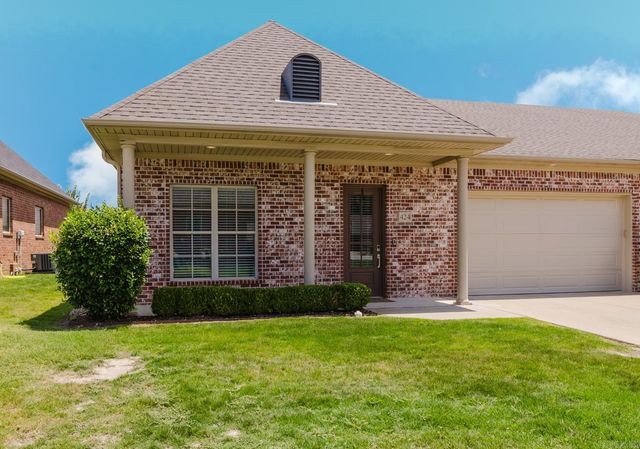 424 Valley Ranch Cir, Little Rock, AR 72223