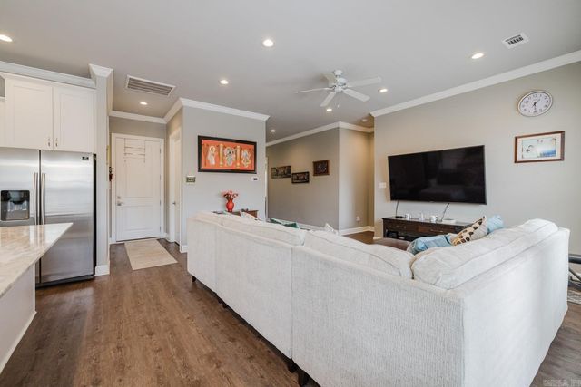 424 Valley Ranch Cir, Little Rock, AR 72223