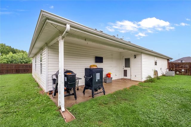 761 Applegate Lane, Lincoln, AR 72744