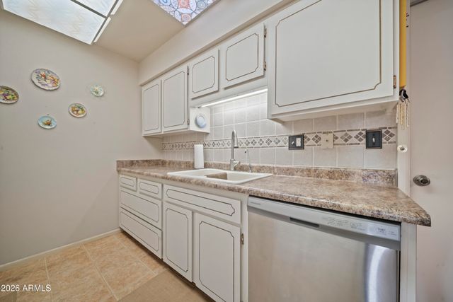 10036 W LANCASTER Drive, Sun City, AZ 85351