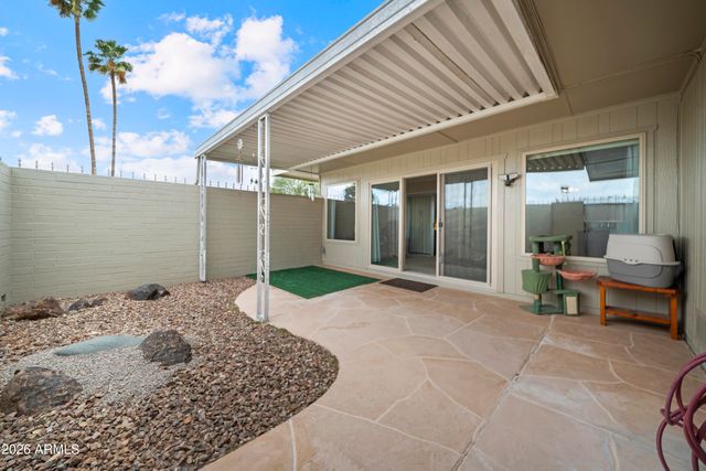 10036 W LANCASTER Drive, Sun City, AZ 85351