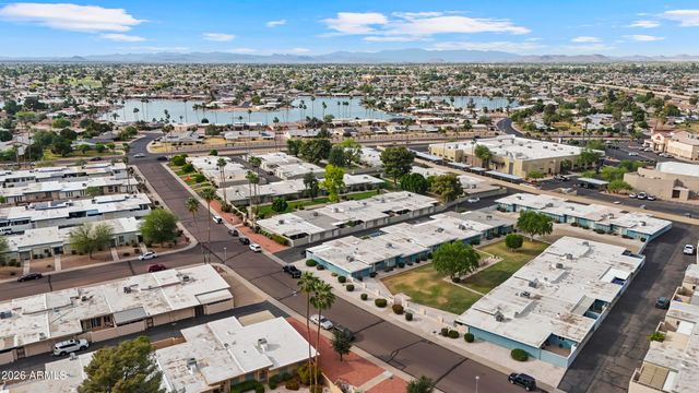 10036 W LANCASTER Drive, Sun City, AZ 85351