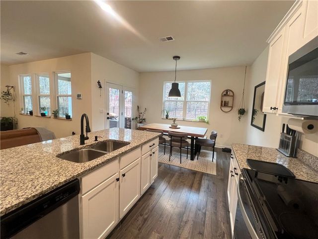 480 Shasta Court, Hoschton, GA 30548